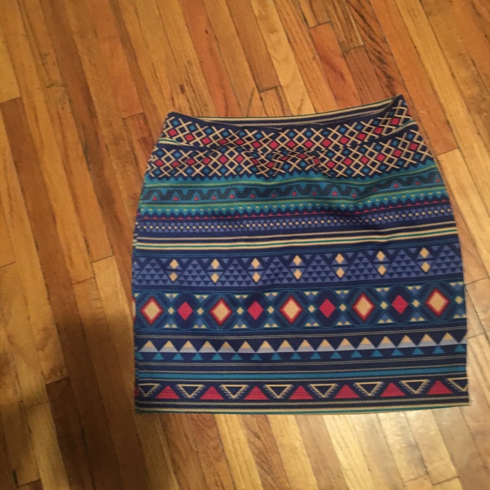 Mini-skirt 1x gently worn, Cute!!